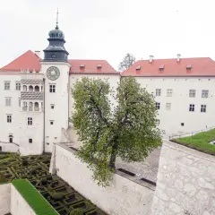 Zamek z Janosika: Legendarna twierdza słowackiego bohatera