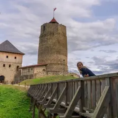 Zamek na Jeziorze Rożnowskim: Ukryta perła wśród wód