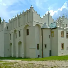 Zamek w Pabianicach: Czy warto odwiedzić tę gotycką twierdzę?