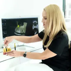 Implanty Gdynia gdzie najlepiej - wybierz najlepszą klinikę i uniknij rozczarowania