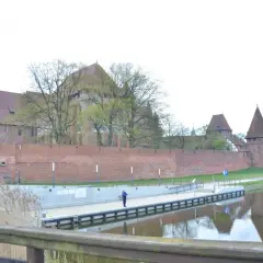 Ile cegieł ma zamek w Malborku? Szokująca liczba, która zaskakuje!