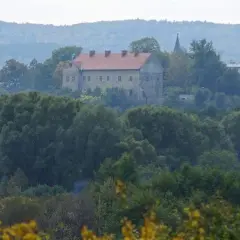 Zamek w Sanoku: Średniowieczna twierdza z widokiem na Bieszczady
