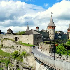Zamek Krąg: Jak zwiedzić tajemniczą twierdzę Pomorza?