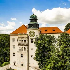 Zamek Piaskowa Skała: Perła renesansu na Szlaku Orlich Gniazd