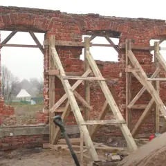 Z czego jest zbudowany zamek w Malborku? Zaskakujące materiały i techniki.