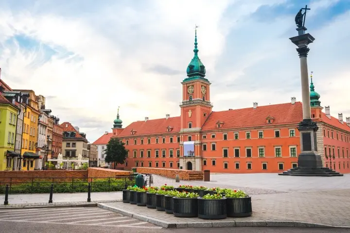 Zamek Królewski w Warszawie: Czego nie możesz przegapić podczas zwiedzania