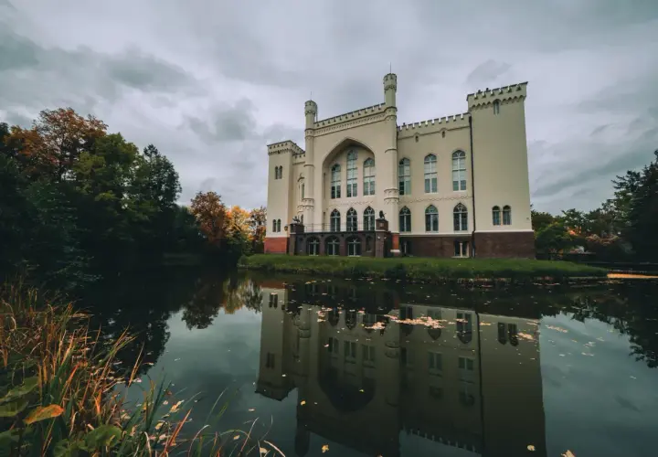 Zamek w Kórniku: Biała Dama i inne tajemnice rezydencji