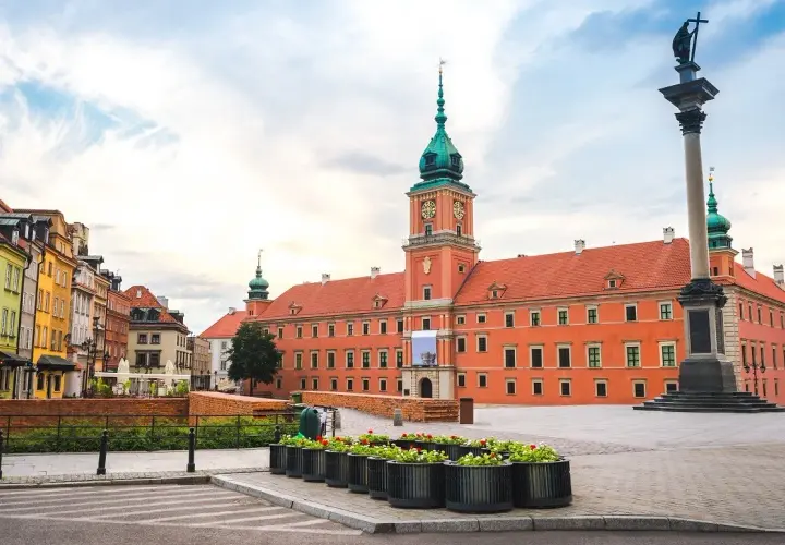 Zamek Królewski w Warszawie: Czego nie możesz przegapić podczas zwiedzania