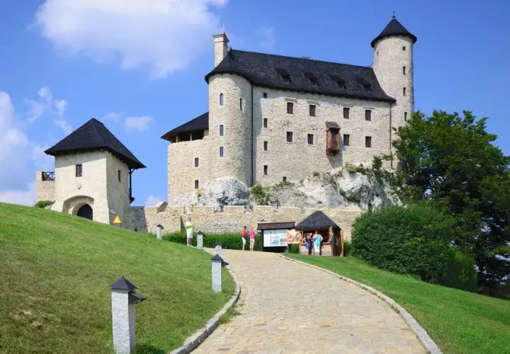 Zamek Bobolice: Ile kosztuje wizyta w średniowiecznej twierdzy?