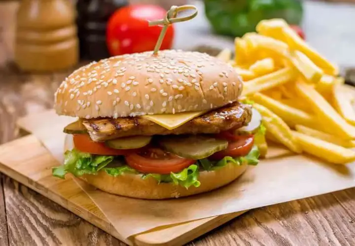 Gdzie dobrze zjeść w Malborku? Najlepsze restauracje, które musisz poznać