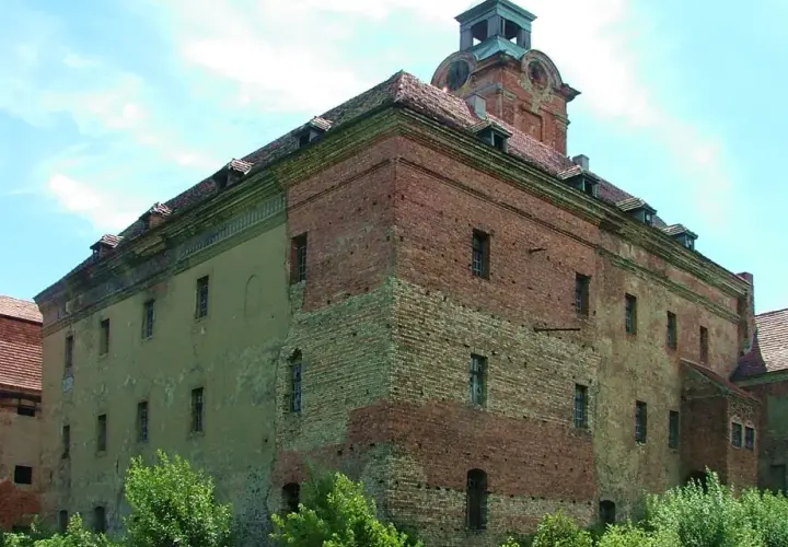 Zamek w Żarach: Średniowieczna forteca rodu Bibersteinów