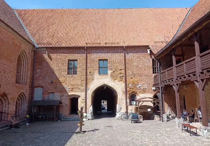 Zamek w Ostródzie: Krzyżacka forteca nad jeziorem Drwęckim
