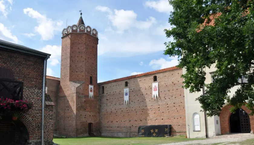 Łęczyca: Co skrywa tajemniczy zamek królewski?