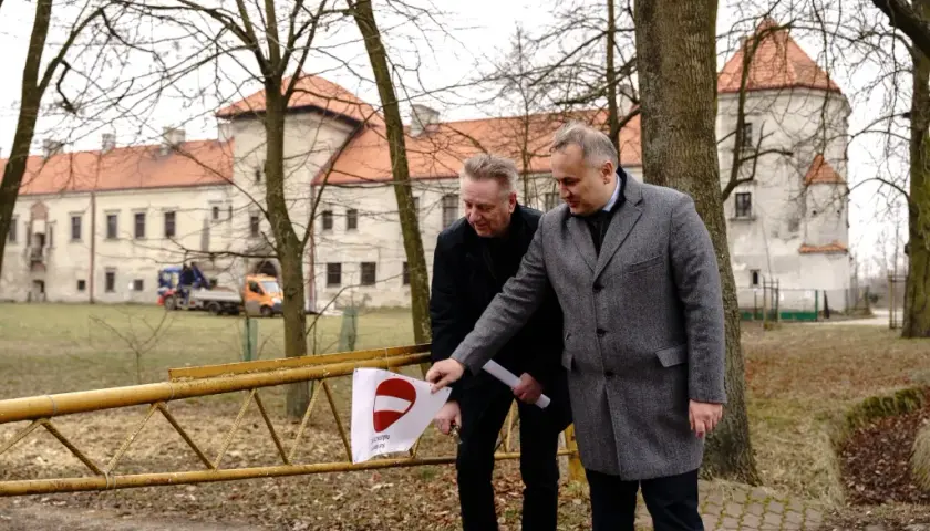 Zamek w Bykach: Historia, plany rewitalizacji i znaczenie dla regionu