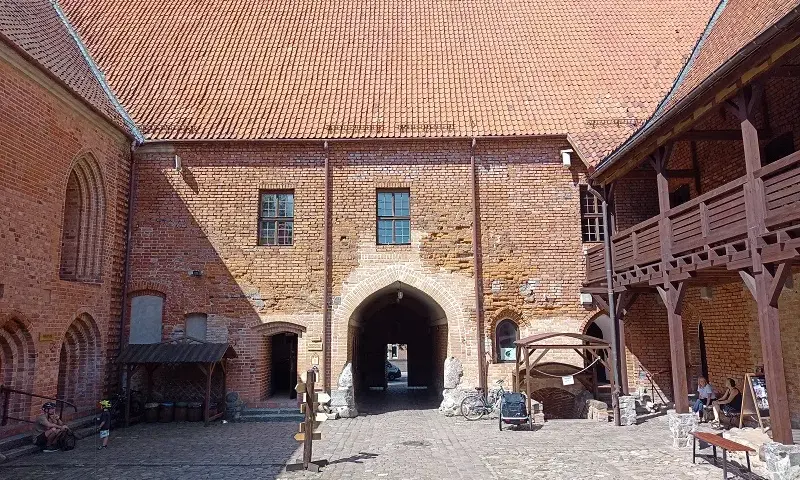 Zamek w Ostródzie: Krzyżacka forteca nad jeziorem Drwęckim