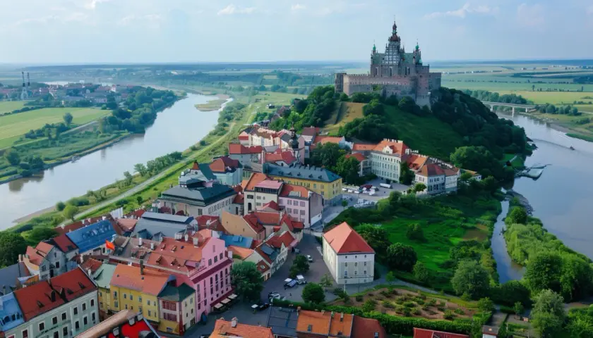 Janowiec nad Wisłą: Malownicze miasteczko z historią