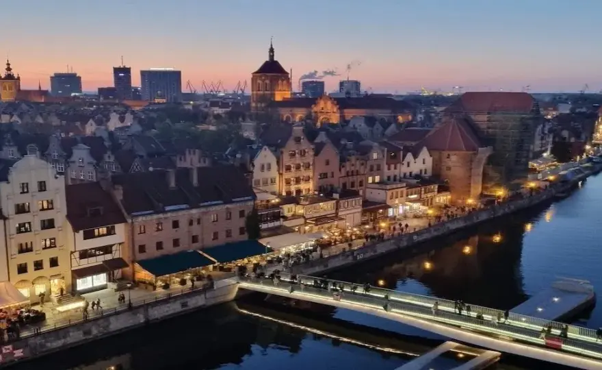 Zamek w Gdańsku: Czy warto odwiedzić tę gotycką perełkę?