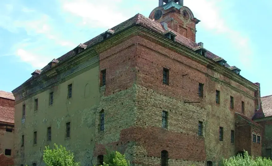 Zamek w Żarach: Średniowieczna forteca rodu Bibersteinów
