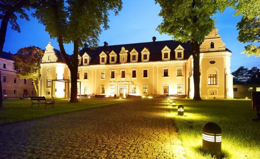 Zamek w Lublińcu: Tajemnice historii i atrakcje, które musisz znać