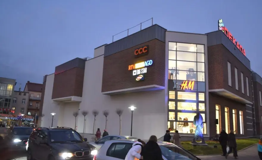 Galeria Dekada Malbork: Jakie sklepy czekają na Twoje zakupy?