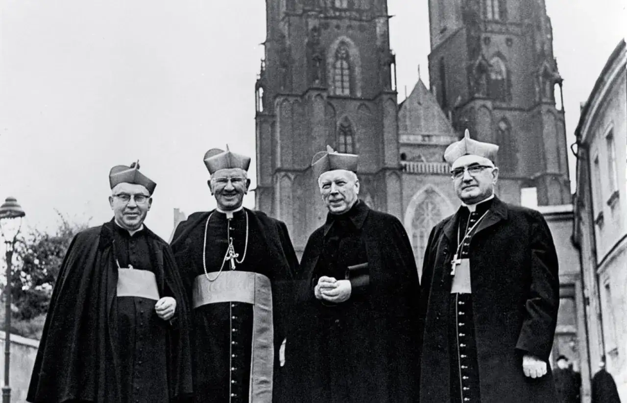 Zdjęcie Biskupi krakowscy: Władcy, którzy zmienili historię Polski