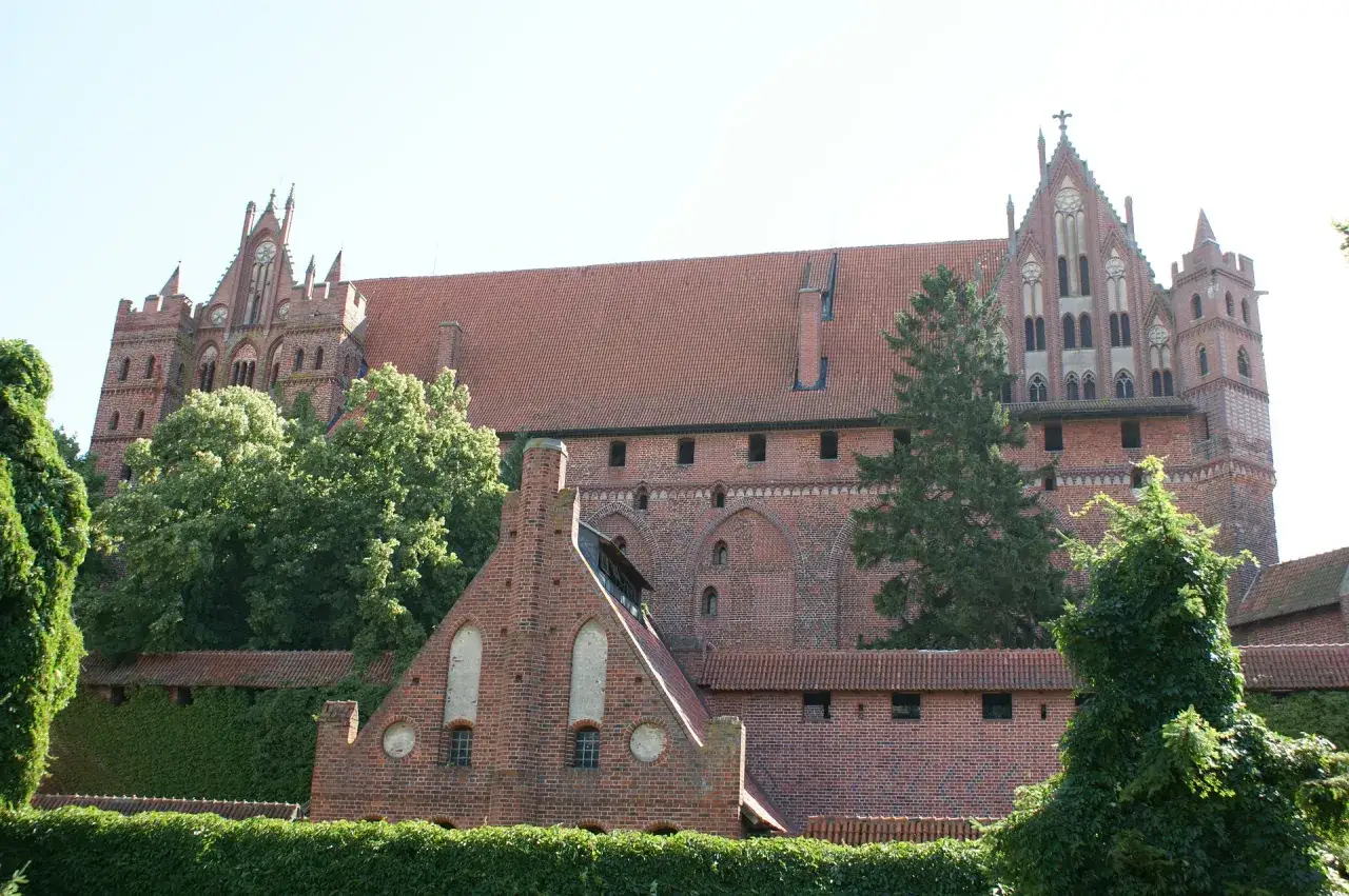 Zdjęcie Ile wież ma zamek w Malborku? Zaskakujące fakty o architekturze